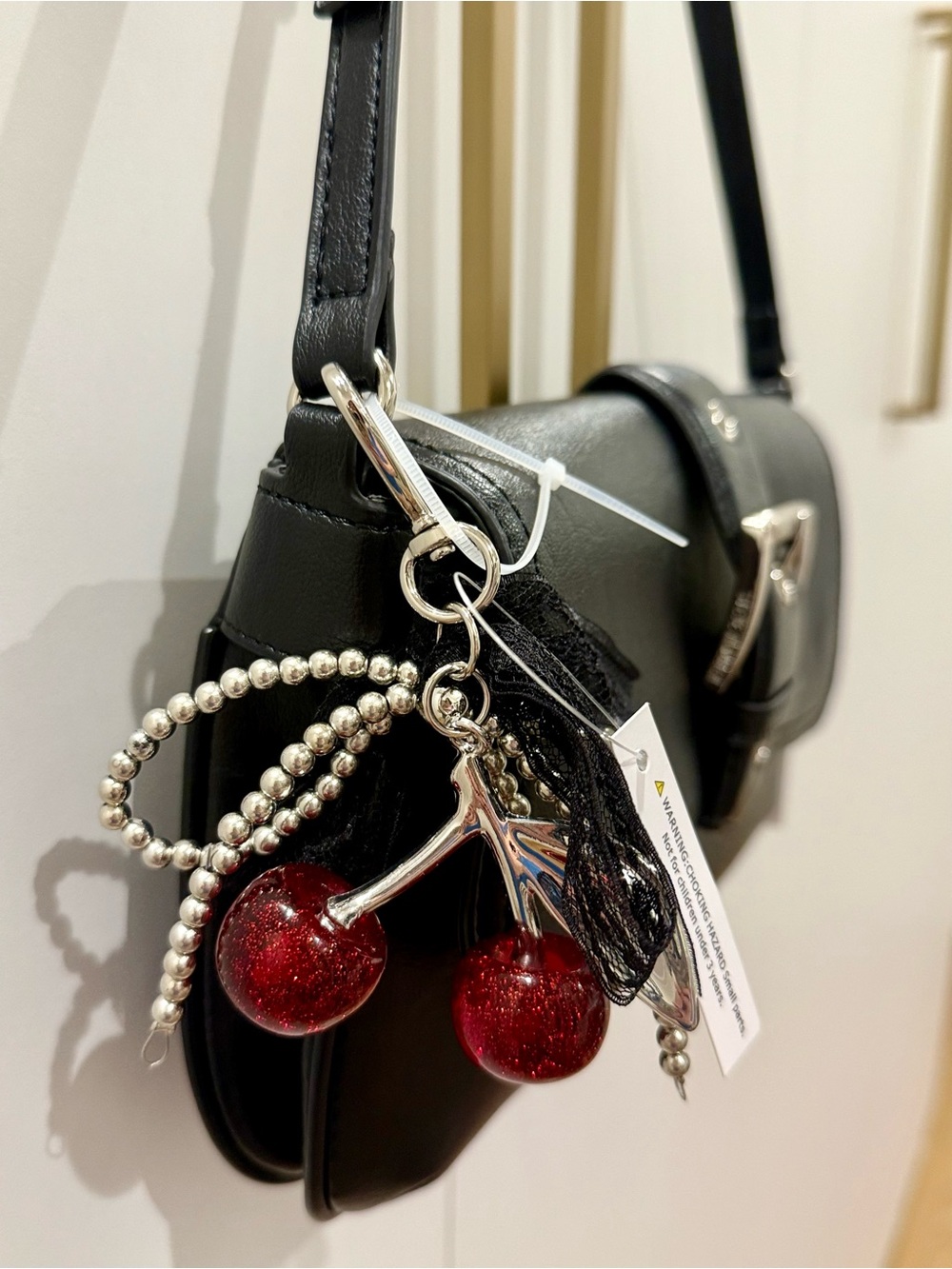 NWT Steve Madden Black Baguette Shoulder Bag w/ Cherry Charm - Picture 7 of 11